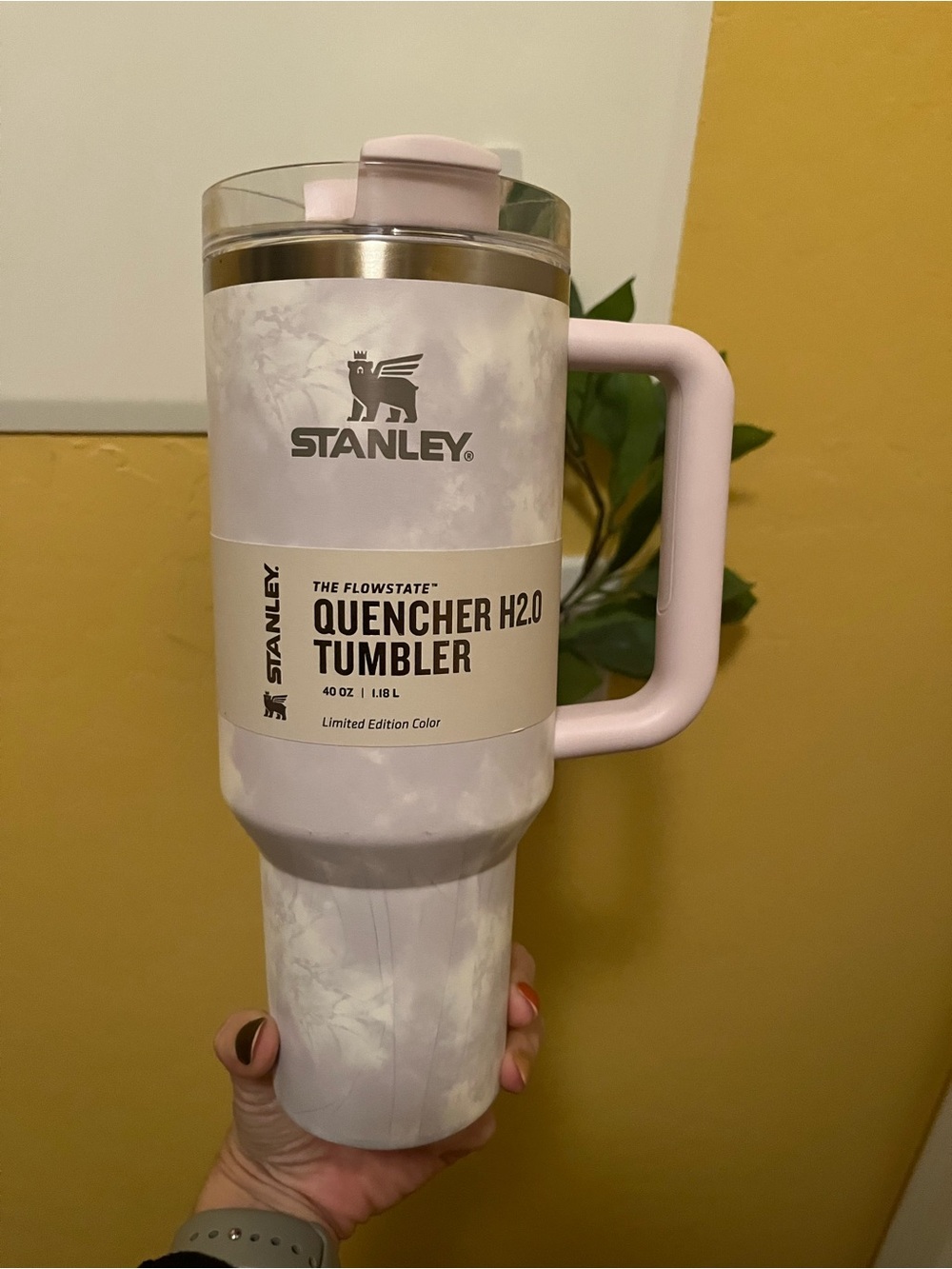Stanley Quencher H2.0 Tumbler - Light Pink Marble